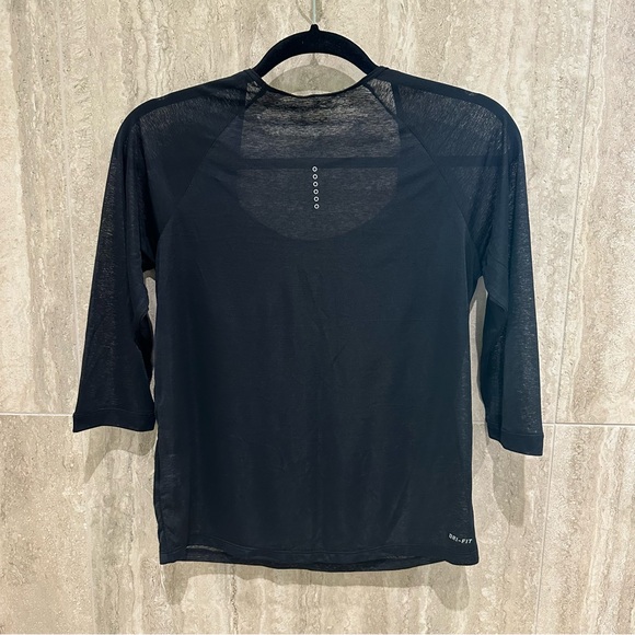 Nike Sheer Top - Picture 2 of 5